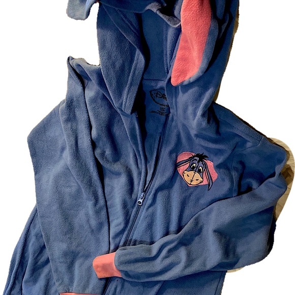 Adorable periwinkle footsie PJ’s Disney’s “Eeyore” from Winnie-the-Pooh size S - Picture 1 of 11